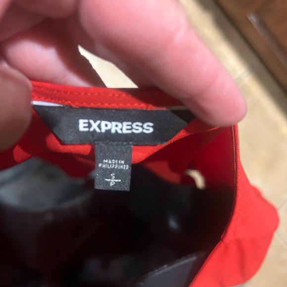 Express Red Ruffle Sleeve Top - Picture 5 of 5